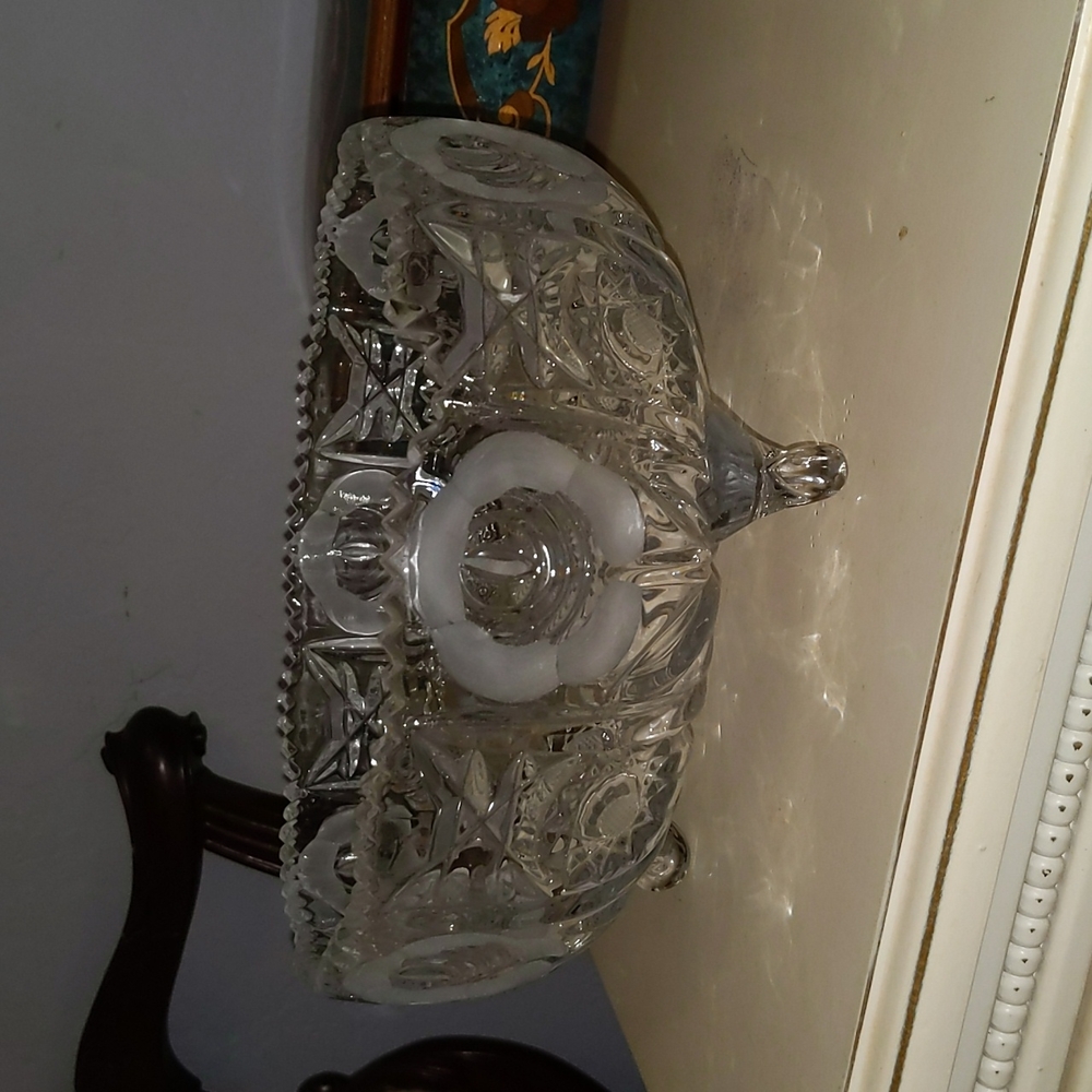 Crystal footed bowl